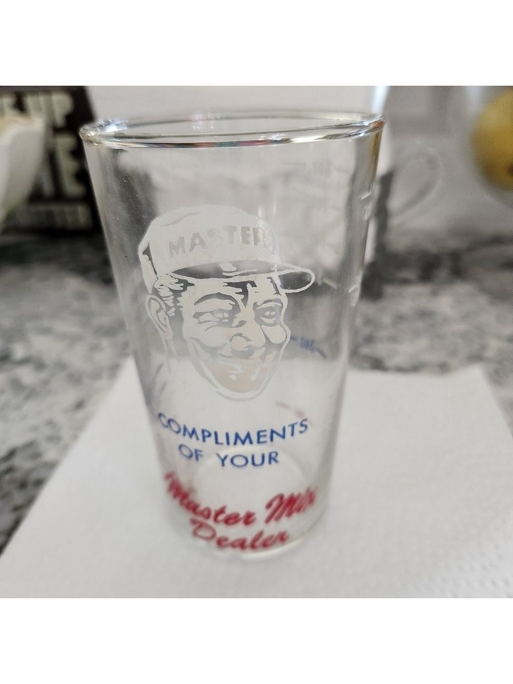 VINTAGE MASTER MIX DEALER MEASURING GLASS CUP 8 OZ Collectible Drink Mixer Decor